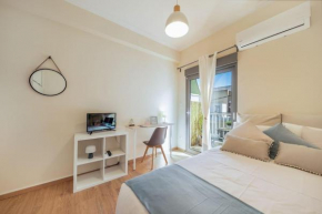 200Mbps brand-new studio in Athens